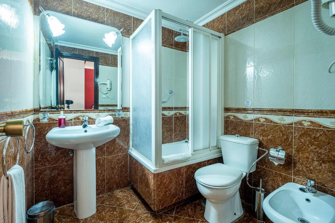 Hotel Ginés Eksteriør bilde