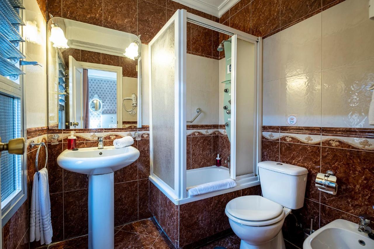 Hotel Ginés Eksteriør bilde
